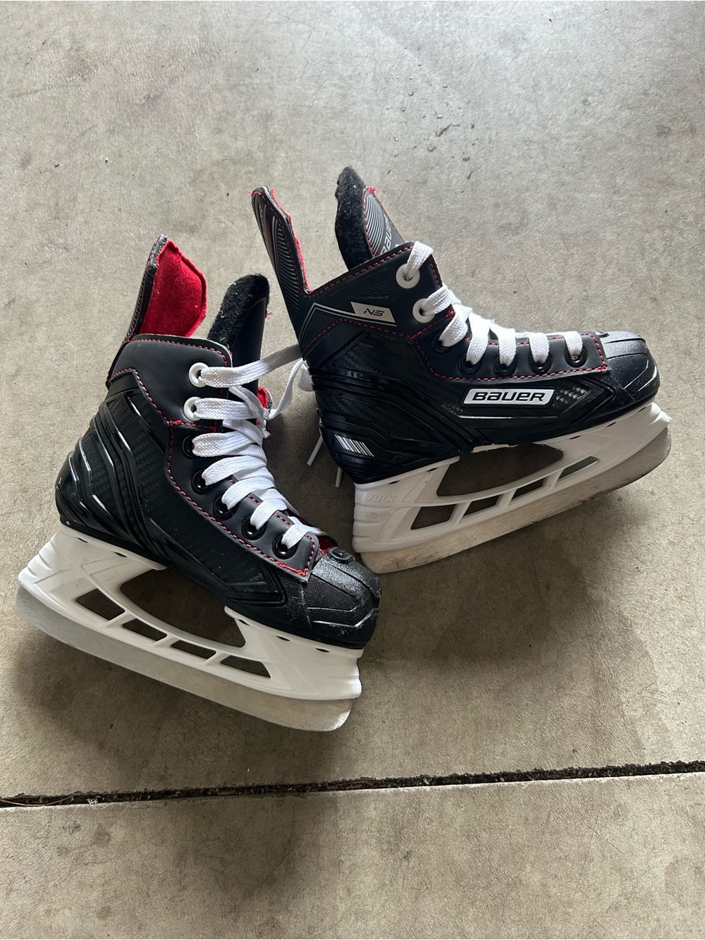 Bauer Black and White Hockey Skates with Red Accents 9Y